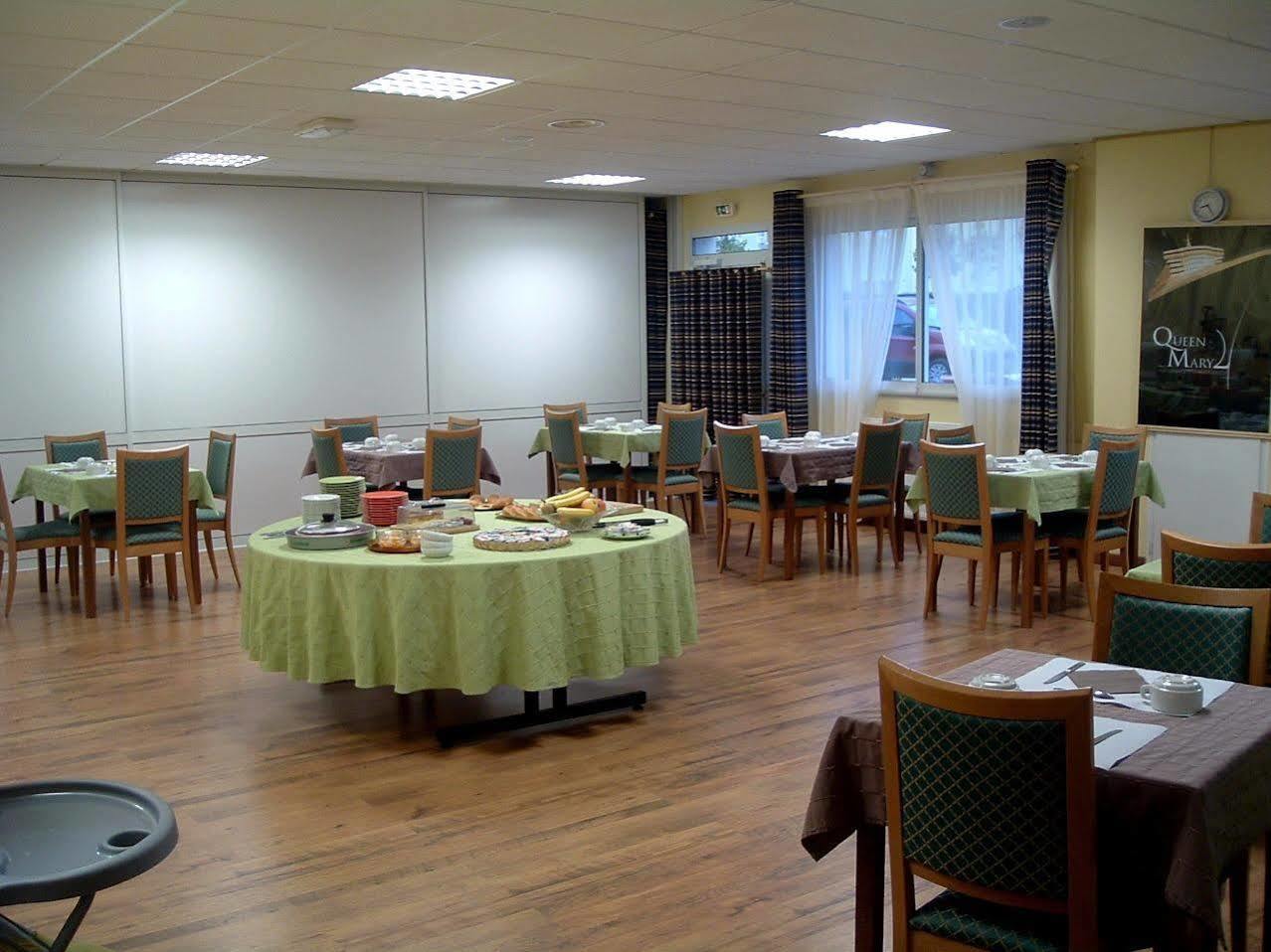 Brit Hotel Essentiel Pontivy Robic Eksteriør billede