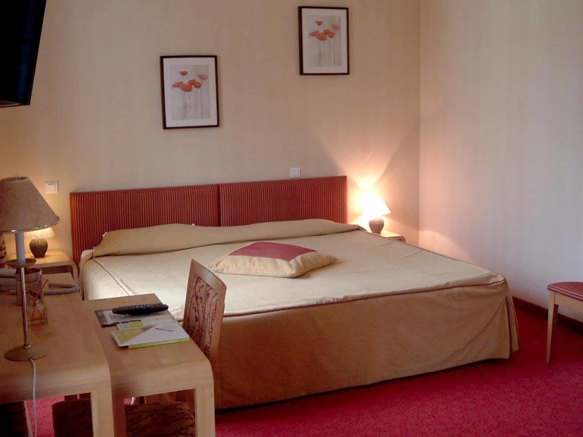 Brit Hotel Essentiel Pontivy Robic Eksteriør billede